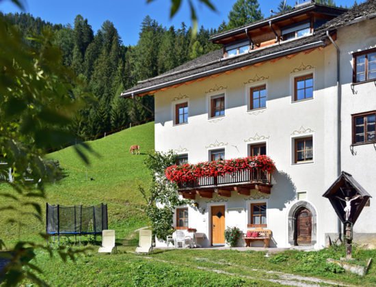 ferienhof-pramperch-wengen-gadertal-02